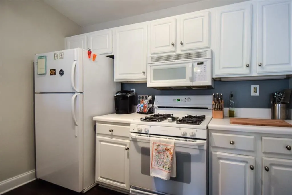 1347 Keys Crossing Drive Ne Unit 1347, Brookhaven, Georgia 30319, 2 Bedrooms Bedrooms, ,2 BathroomsBathrooms,Residential,Sold,1347 Keys Crossing Drive Ne Unit 1347,5839071
