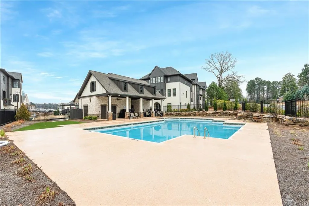 6614 Sterling Drive Unit 683, Sandy Springs, Georgia 30328, 1 Bedroom Bedrooms, ,1 BathroomBathrooms,Residential,Sold,6614 Sterling Drive Unit 683,7006696