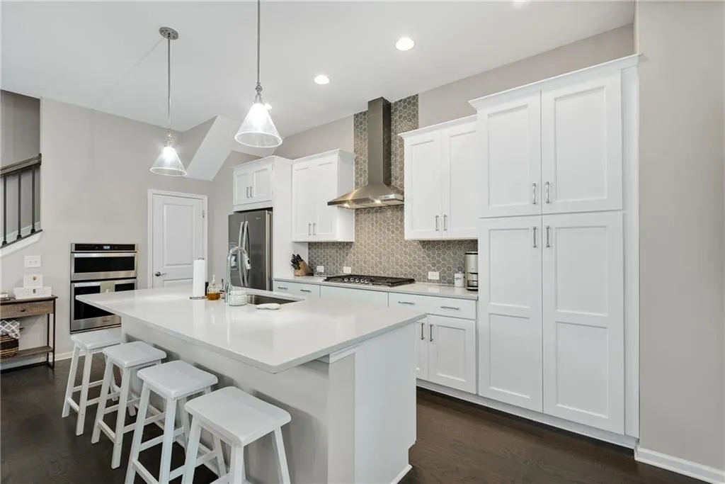 6614 Sterling Drive Unit 683, Sandy Springs, Georgia 30328, 1 Bedroom Bedrooms, ,1 BathroomBathrooms,Residential,Sold,6614 Sterling Drive Unit 683,7006696