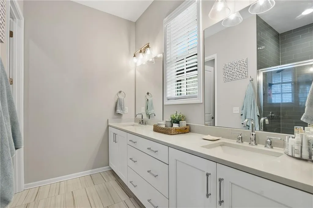 6614 Sterling Drive Unit 683, Sandy Springs, Georgia 30328, 1 Bedroom Bedrooms, ,1 BathroomBathrooms,Residential,Sold,6614 Sterling Drive Unit 683,7006696