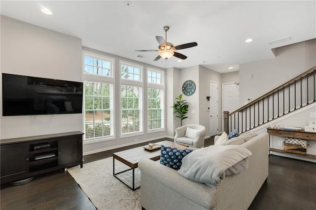 6614 Sterling Drive Unit 683, Sandy Springs, Georgia 30328, 1 Bedroom Bedrooms, ,1 BathroomBathrooms,Residential,Sold,6614 Sterling Drive Unit 683,7006696