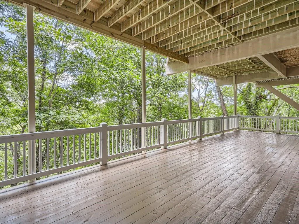 45 Pointe Ridge Drive, Sandy Springs, Georgia 30328, 6 Bedrooms Bedrooms, ,5 BathroomsBathrooms,Residential,Sold,45 Pointe Ridge Drive,7241455