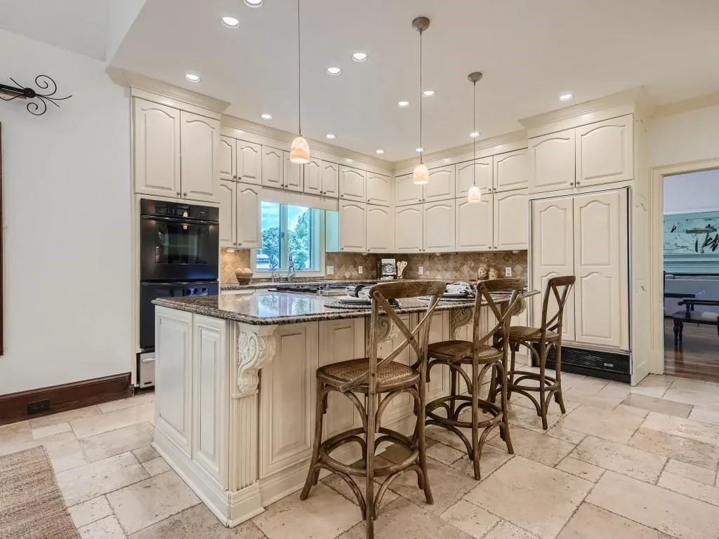 45 Pointe Ridge Drive, Sandy Springs, Georgia 30328, 6 Bedrooms Bedrooms, ,5 BathroomsBathrooms,Residential,Sold,45 Pointe Ridge Drive,7241455