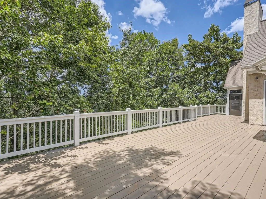 45 Pointe Ridge Drive, Sandy Springs, Georgia 30328, 6 Bedrooms Bedrooms, ,5 BathroomsBathrooms,Residential,Sold,45 Pointe Ridge Drive,7241455