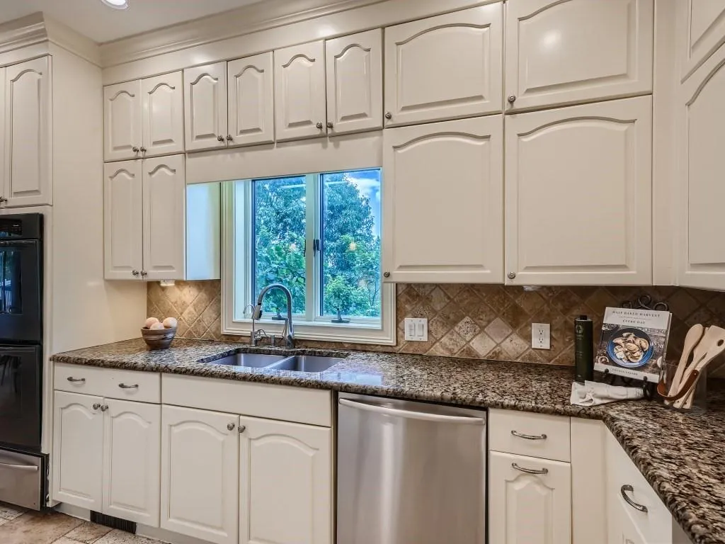 45 Pointe Ridge Drive, Sandy Springs, Georgia 30328, 6 Bedrooms Bedrooms, ,5 BathroomsBathrooms,Residential,Sold,45 Pointe Ridge Drive,7241455