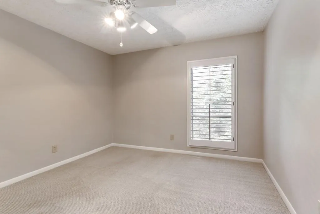 5157 Roswell Road Unit 5, Sandy Springs, Georgia 30342, 1 Bedroom Bedrooms, ,1 BathroomBathrooms,Residential,Sold,5157 Roswell Road Unit 5,6723189