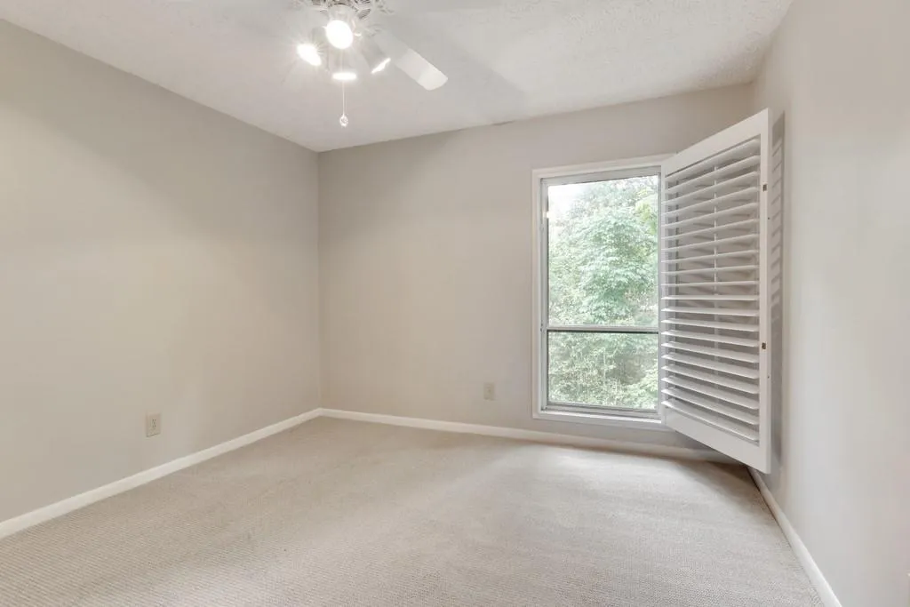 5157 Roswell Road Unit 5, Sandy Springs, Georgia 30342, 1 Bedroom Bedrooms, ,1 BathroomBathrooms,Residential,Sold,5157 Roswell Road Unit 5,6723189