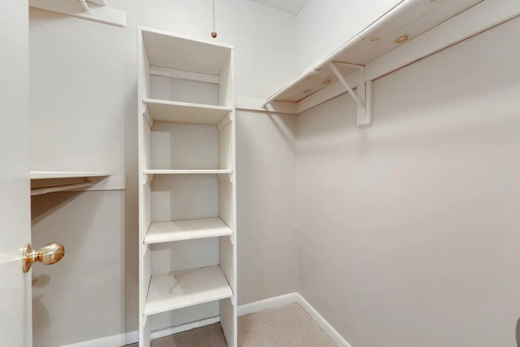 5157 Roswell Road Unit 5, Sandy Springs, Georgia 30342, 1 Bedroom Bedrooms, ,1 BathroomBathrooms,Residential,Sold,5157 Roswell Road Unit 5,6723189