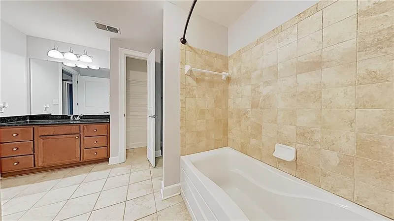 200 River Vista Drive Unit 512, Atlanta, Georgia 30339, 1 Bedroom Bedrooms, ,1 BathroomBathrooms,Residential,Sold,200 River Vista Drive Unit 512,6655102