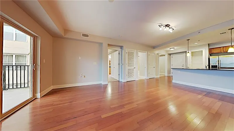200 River Vista Drive Unit 512, Atlanta, Georgia 30339, 1 Bedroom Bedrooms, ,1 BathroomBathrooms,Residential,Sold,200 River Vista Drive Unit 512,6655102