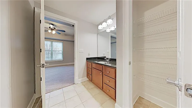 200 River Vista Drive Unit 512, Atlanta, Georgia 30339, 1 Bedroom Bedrooms, ,1 BathroomBathrooms,Residential,Sold,200 River Vista Drive Unit 512,6655102