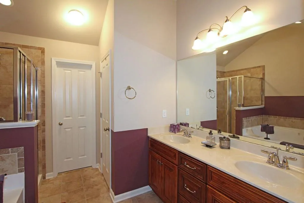 7290 Glisten Avenue Unit 94, Sandy Springs, Georgia 30328, 3 Bedrooms Bedrooms, ,3 BathroomsBathrooms,Residential,Sold,7290 Glisten Avenue Unit 94,5614859