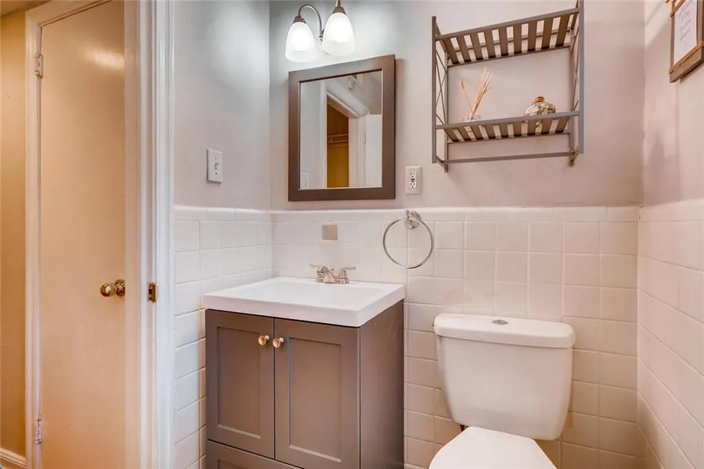 2230 Cheshire Bridge Road Ne Unit 103, Atlanta, Georgia 30324, 1 Bedroom Bedrooms, ,1 BathroomBathrooms,Residential,Sold,2230 Cheshire Bridge Road Ne Unit 103,6070123
