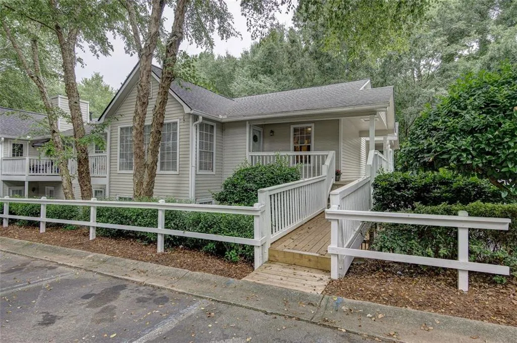 1110 Gettysburg Place, Sandy Springs, Georgia 30350, 2 Bedrooms Bedrooms, ,2 BathroomsBathrooms,Residential,Sold,1110 Gettysburg Place,7100831