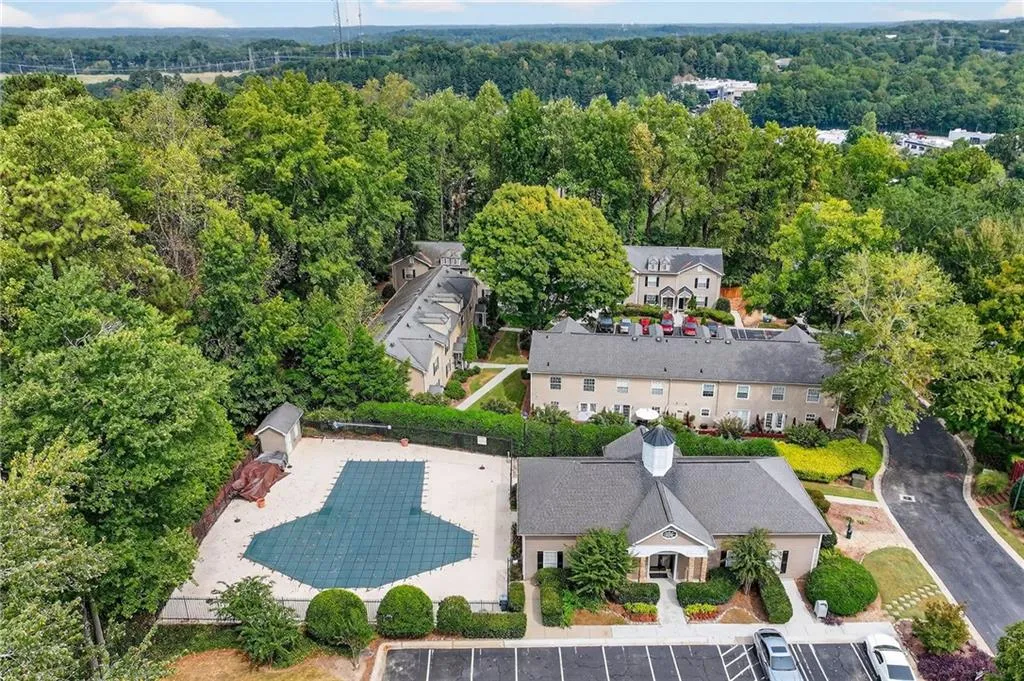 1704 Brighton Point, Atlanta, Georgia 30328, 2 Bedrooms Bedrooms, ,2 BathroomsBathrooms,Residential,For Sale,1704 Brighton Point,7654901