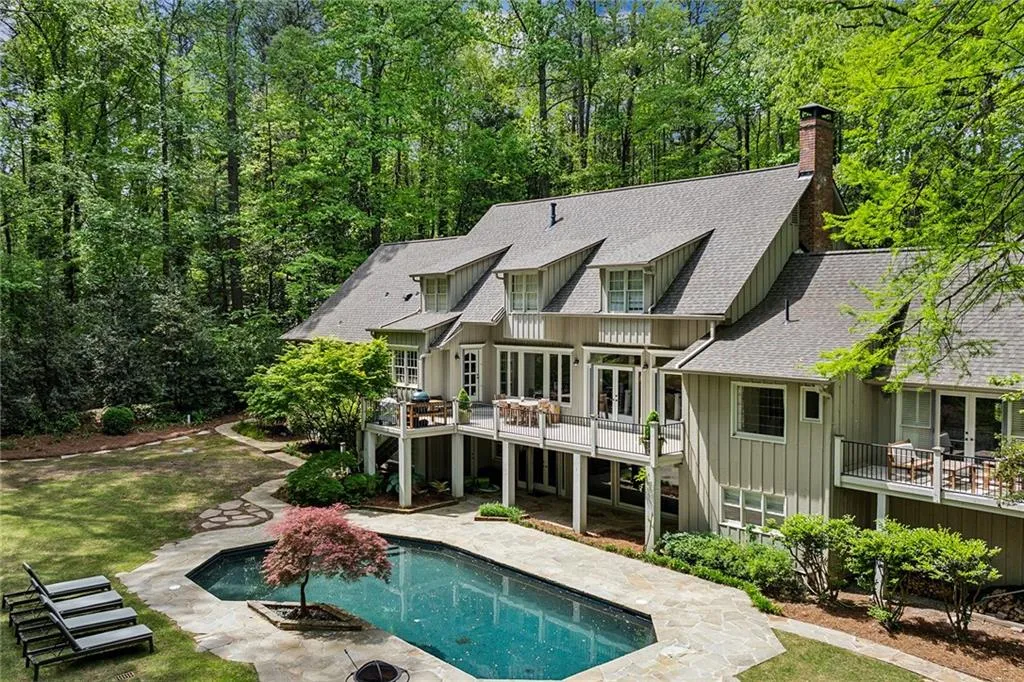685 Tanglewood Trail, Atlanta, Georgia 30327, 5 Bedrooms Bedrooms, ,4 BathroomsBathrooms,Residential,Sold,685 Tanglewood Trail,7407730