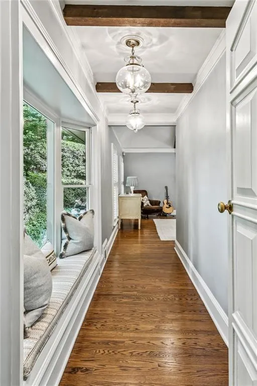 685 Tanglewood Trail, Atlanta, Georgia 30327, 5 Bedrooms Bedrooms, ,4 BathroomsBathrooms,Residential,Sold,685 Tanglewood Trail,7407730