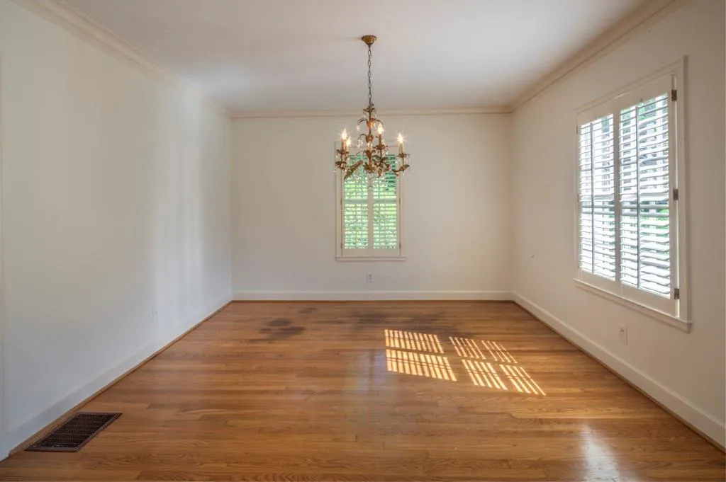 4006 N Stratford Road Ne, Atlanta, Georgia 30342, 3 Bedrooms Bedrooms, ,2 BathroomsBathrooms,Residential,Sold,4006 N Stratford Road Ne,5687297