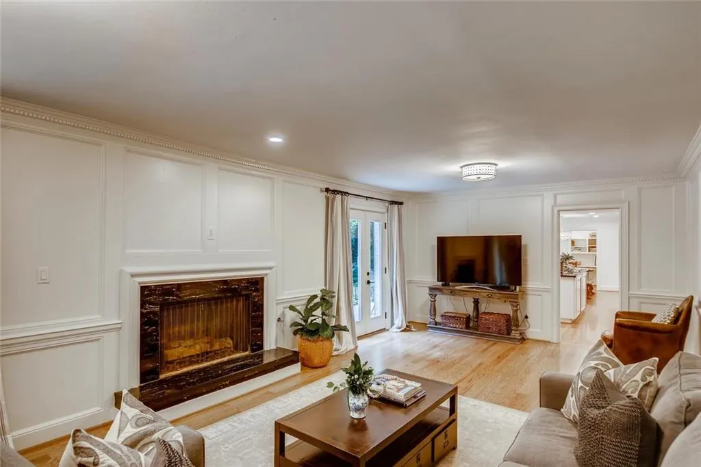 1890 Old Dominion Drive, Sandy Springs, Georgia 30350, 5 Bedrooms Bedrooms, ,3 BathroomsBathrooms,Residential,Sold,1890 Old Dominion Drive,6771142