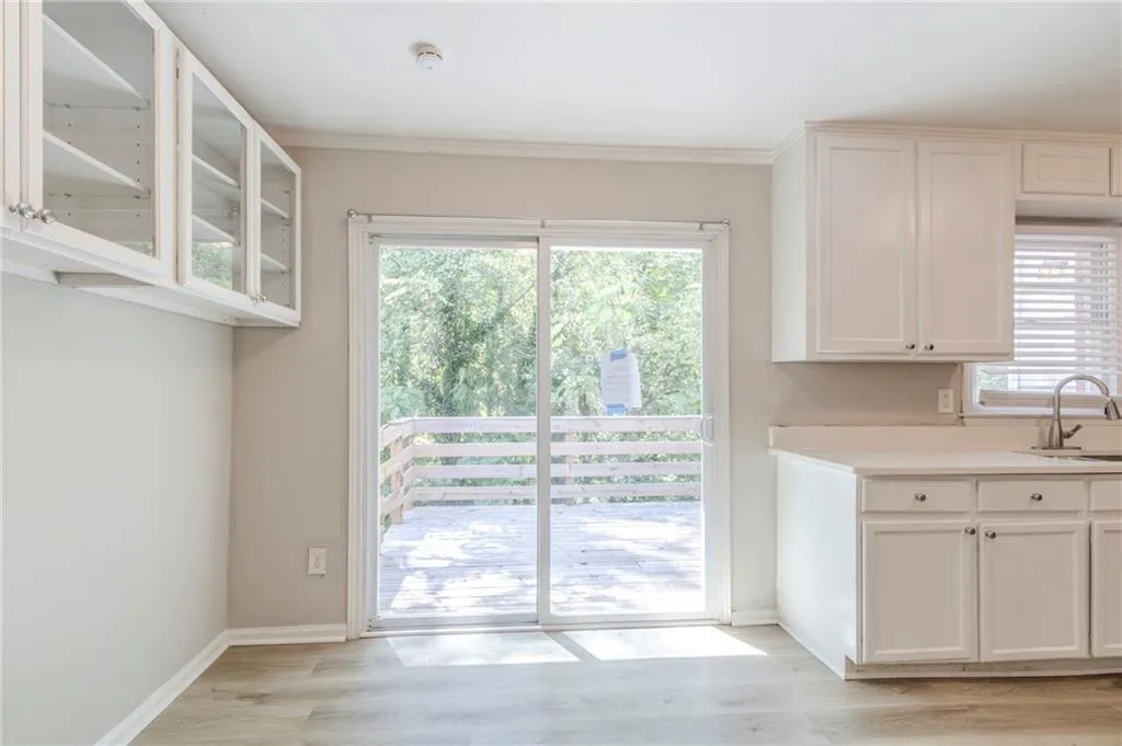927 Magna Carta Drive Nw, Atlanta, Georgia 30318, 4 Bedrooms Bedrooms, ,4 BathroomsBathrooms,Residential,For Sale,927 Magna Carta Drive Nw,7629270