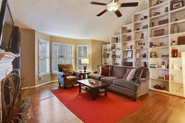 1634 Defoors Walk Nw, Atlanta, Georgia 30318, 3 Bedrooms Bedrooms, ,3 BathroomsBathrooms,Residential,Sold,1634 Defoors Walk Nw,5648153