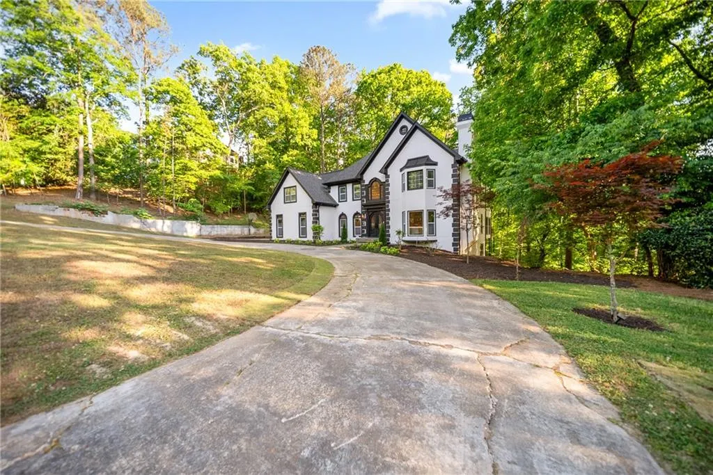 2960 Coles Way, Atlanta, Georgia 30350, 7 Bedrooms Bedrooms, ,5 BathroomsBathrooms,Residential,For Sale,2960 Coles Way,7760364