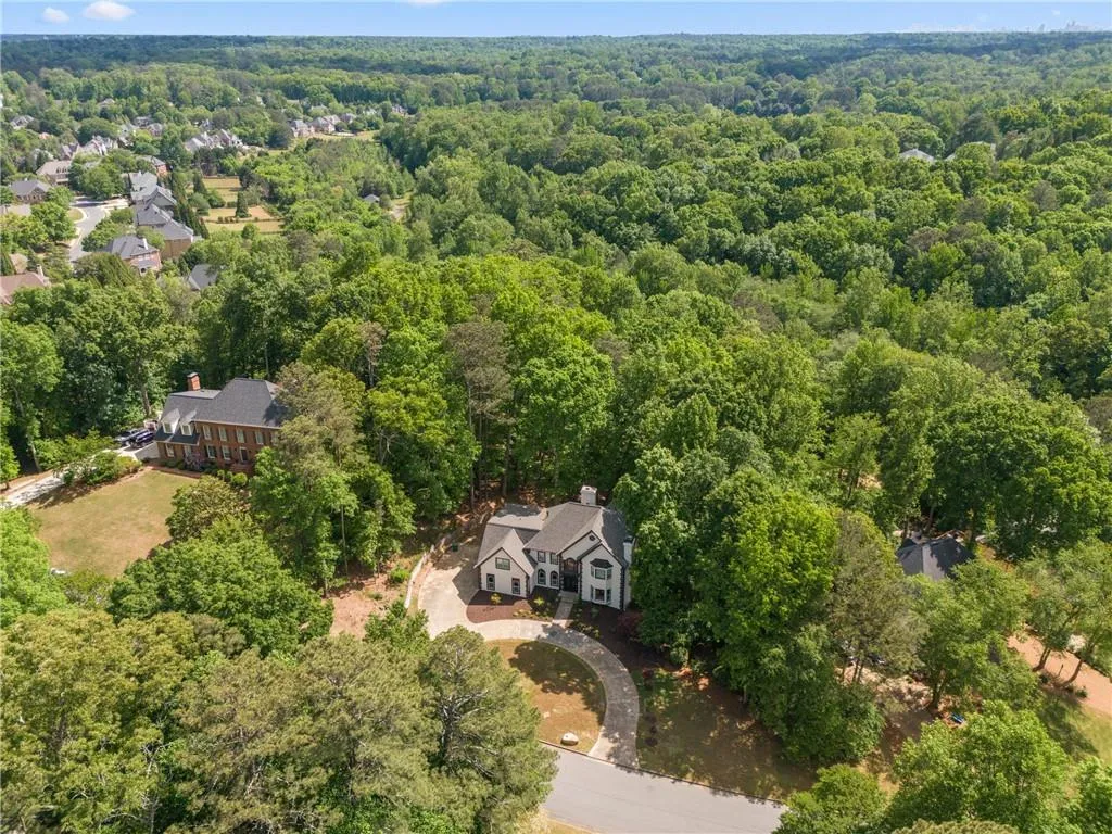 2960 Coles Way, Atlanta, Georgia 30350, 7 Bedrooms Bedrooms, ,5 BathroomsBathrooms,Residential,For Sale,2960 Coles Way,7760364