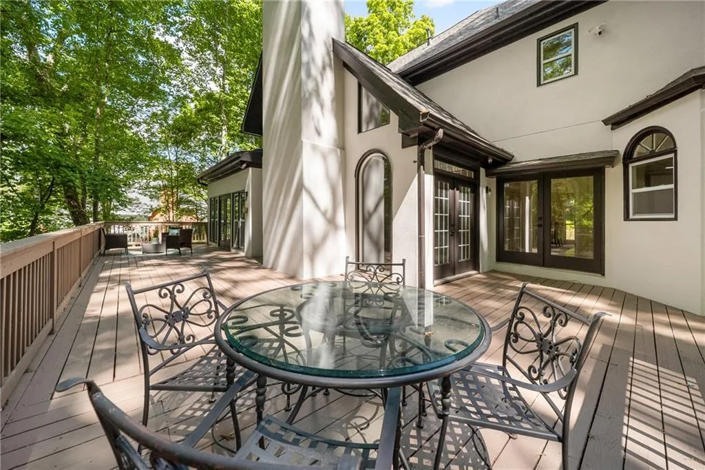 2960 Coles Way, Atlanta, Georgia 30350, 7 Bedrooms Bedrooms, ,5 BathroomsBathrooms,Residential,For Sale,2960 Coles Way,7760364