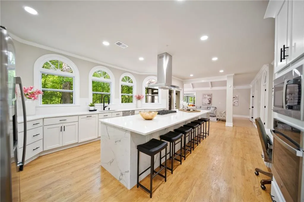 2960 Coles Way, Atlanta, Georgia 30350, 7 Bedrooms Bedrooms, ,5 BathroomsBathrooms,Residential,For Sale,2960 Coles Way,7760364