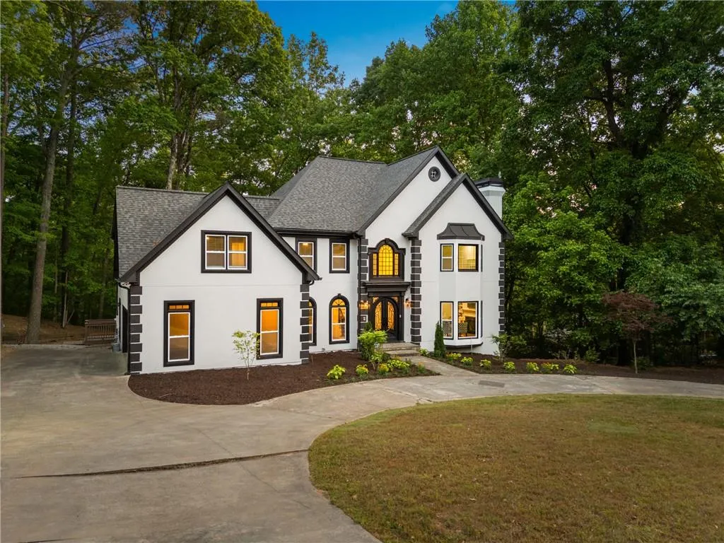 2960 Coles Way, Atlanta, Georgia 30350, 7 Bedrooms Bedrooms, ,5 BathroomsBathrooms,Residential,For Sale,2960 Coles Way,7760364