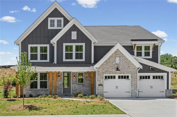 150 Hidden Fields Way, Hoschton, Georgia 30548