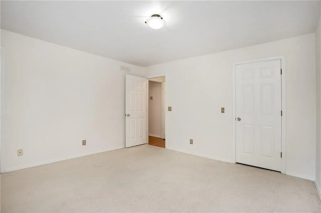 1005 Gettysburg Place Unit 1005, Sandy Springs, Georgia 30350, 2 Bedrooms Bedrooms, ,2 BathroomsBathrooms,Residential,Sold,1005 Gettysburg Place Unit 1005,7042697