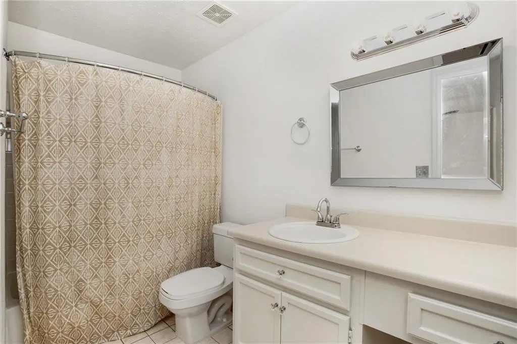 1005 Gettysburg Place Unit 1005, Sandy Springs, Georgia 30350, 2 Bedrooms Bedrooms, ,2 BathroomsBathrooms,Residential,Sold,1005 Gettysburg Place Unit 1005,7042697