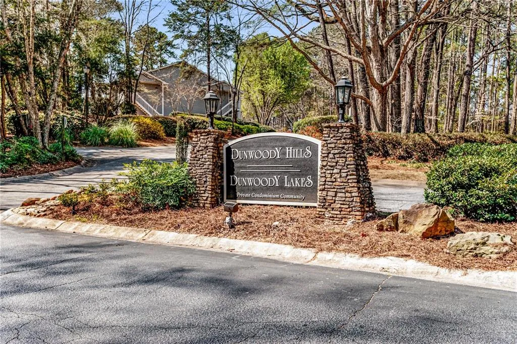 1005 Gettysburg Place Unit 1005, Sandy Springs, Georgia 30350, 2 Bedrooms Bedrooms, ,2 BathroomsBathrooms,Residential,Sold,1005 Gettysburg Place Unit 1005,7042697