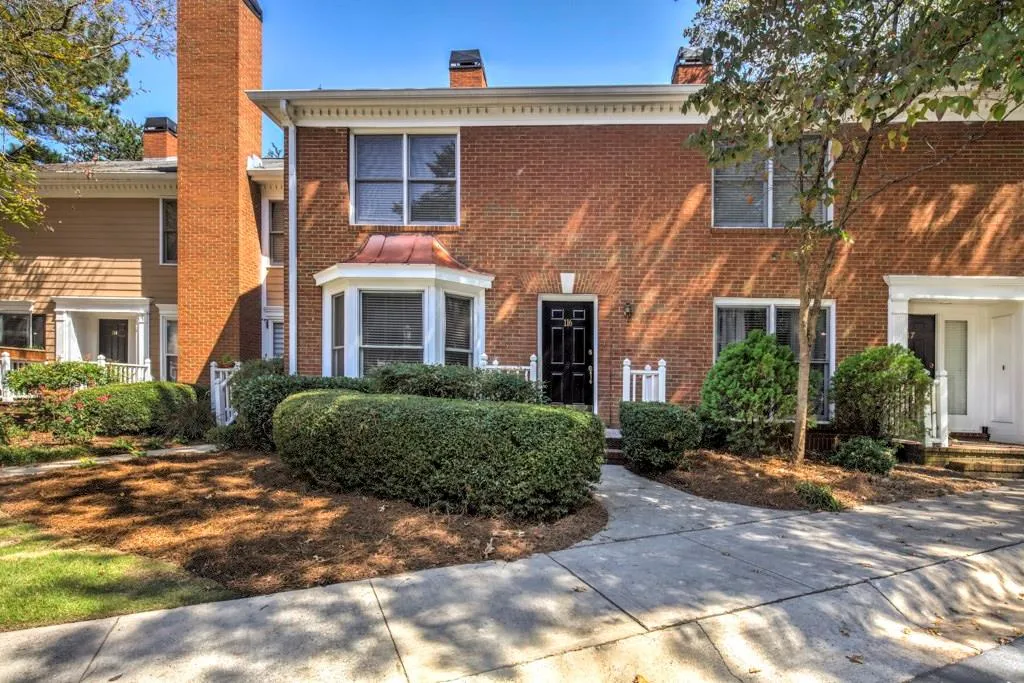 7500 Roswell Road Unit 116, Sandy Springs, Georgia 30350, 2 Bedrooms Bedrooms, ,2 BathroomsBathrooms,Residential,Sold,7500 Roswell Road Unit 116,5913111