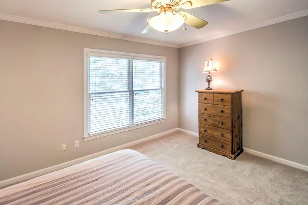 7500 Roswell Road Unit 116, Sandy Springs, Georgia 30350, 2 Bedrooms Bedrooms, ,2 BathroomsBathrooms,Residential,Sold,7500 Roswell Road Unit 116,5913111