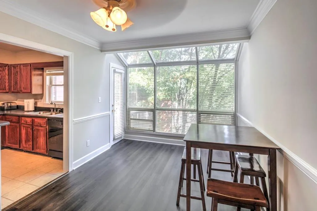 7500 Roswell Road Unit 116, Sandy Springs, Georgia 30350, 2 Bedrooms Bedrooms, ,2 BathroomsBathrooms,Residential,Sold,7500 Roswell Road Unit 116,5913111