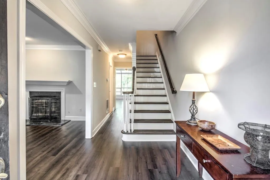 7500 Roswell Road Unit 116, Sandy Springs, Georgia 30350, 2 Bedrooms Bedrooms, ,2 BathroomsBathrooms,Residential,Sold,7500 Roswell Road Unit 116,5913111