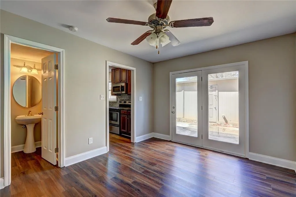 310 Winding River Drive Unit F, Sandy Springs, Georgia 30350, 2 Bedrooms Bedrooms, ,2 BathroomsBathrooms,Residential,Sold,310 Winding River Drive Unit F,7028623