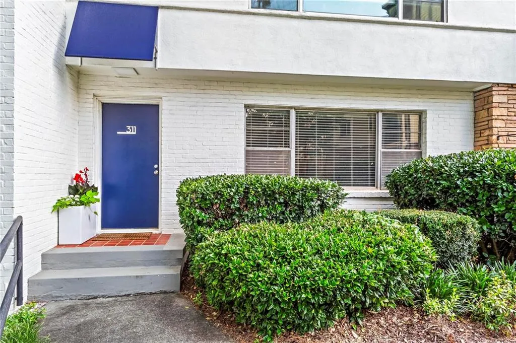 2250 Cheshire Bridge Road Ne Unit 311, Atlanta, Georgia 30324, 1 Bedroom Bedrooms, ,1 BathroomBathrooms,Residential,For Sale,2250 Cheshire Bridge Road Ne Unit 311,7601319