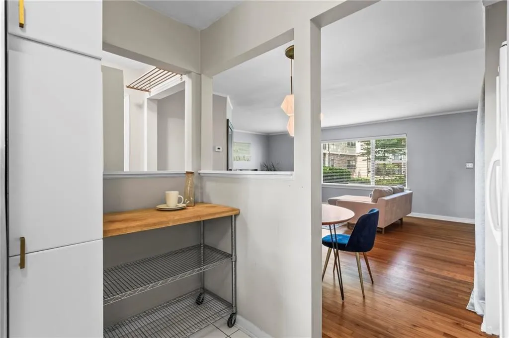 2250 Cheshire Bridge Road Ne Unit 311, Atlanta, Georgia 30324, 1 Bedroom Bedrooms, ,1 BathroomBathrooms,Residential,For Sale,2250 Cheshire Bridge Road Ne Unit 311,7601319
