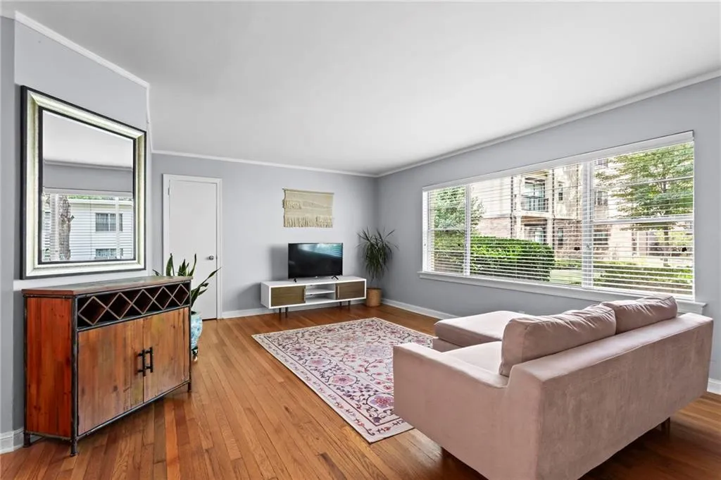 2250 Cheshire Bridge Road Ne Unit 311, Atlanta, Georgia 30324, 1 Bedroom Bedrooms, ,1 BathroomBathrooms,Residential,For Sale,2250 Cheshire Bridge Road Ne Unit 311,7601319