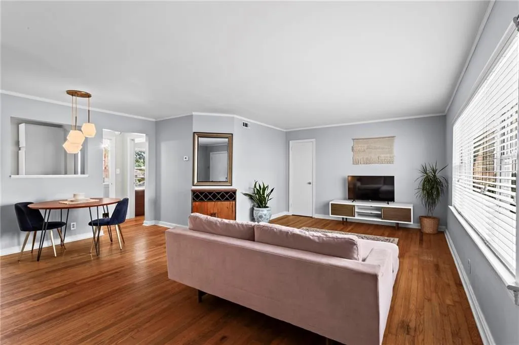 2250 Cheshire Bridge Road Ne Unit 311, Atlanta, Georgia 30324, 1 Bedroom Bedrooms, ,1 BathroomBathrooms,Residential,For Sale,2250 Cheshire Bridge Road Ne Unit 311,7601319