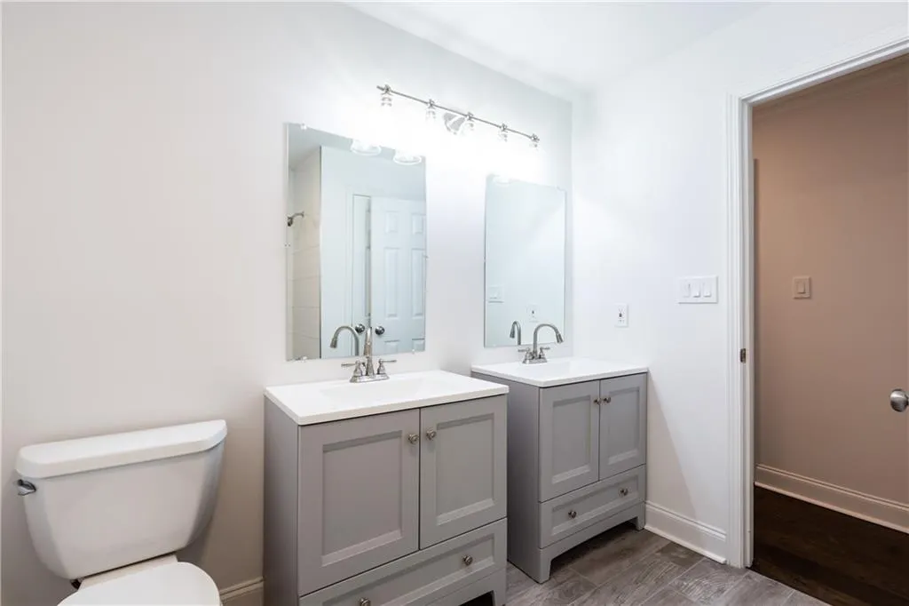 7107 Riverside Drive, Sandy Springs, Georgia 30328, 4 Bedrooms Bedrooms, ,2 BathroomsBathrooms,Residential,Sold,7107 Riverside Drive,6728276