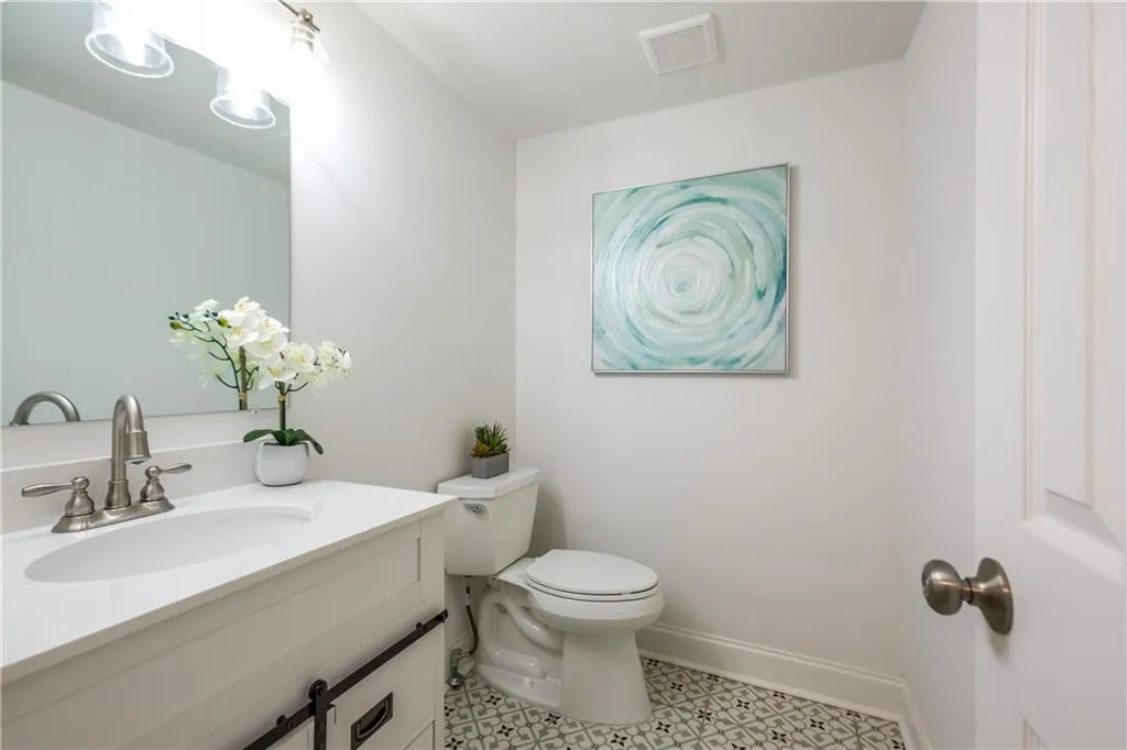 7107 Riverside Drive, Sandy Springs, Georgia 30328, 4 Bedrooms Bedrooms, ,2 BathroomsBathrooms,Residential,Sold,7107 Riverside Drive,6728276