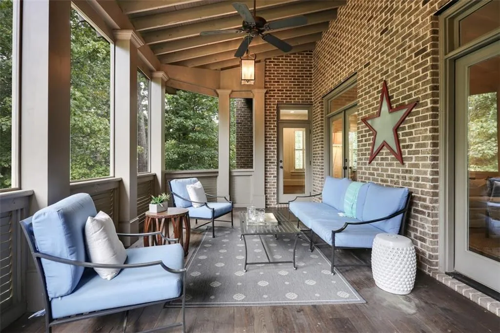 5395 High Point Manor, Atlanta, Georgia 30342, 4 Bedrooms Bedrooms, ,4 BathroomsBathrooms,Residential,Sold,5395 High Point Manor,6068133