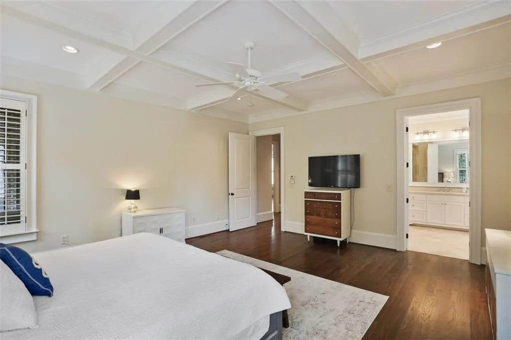 5395 High Point Manor, Atlanta, Georgia 30342, 4 Bedrooms Bedrooms, ,4 BathroomsBathrooms,Residential,Sold,5395 High Point Manor,6068133
