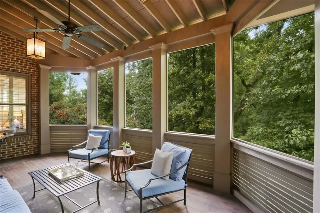 5395 High Point Manor, Atlanta, Georgia 30342, 4 Bedrooms Bedrooms, ,4 BathroomsBathrooms,Residential,Sold,5395 High Point Manor,6068133