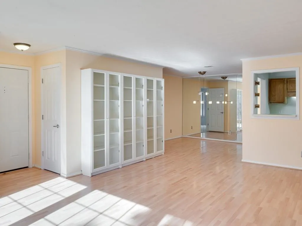 1209 Gettysburg Place, Sandy Springs, Georgia 30350, 2 Bedrooms Bedrooms, ,2 BathroomsBathrooms,Residential,Sold,1209 Gettysburg Place,6017358