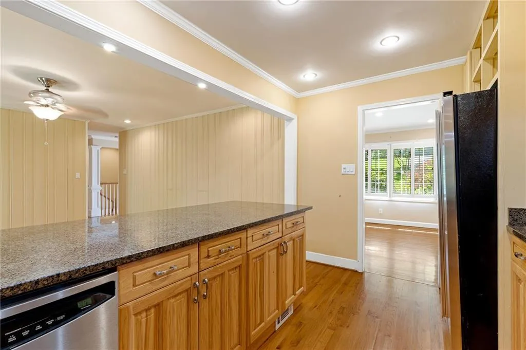 6640 Castleton Drive, Sandy Springs, Georgia 30328, 4 Bedrooms Bedrooms, ,3 BathroomsBathrooms,Residential,Sold,6640 Castleton Drive,7212846